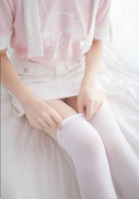 善良的邻居的妻子