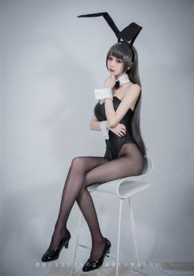 25岁女高中生