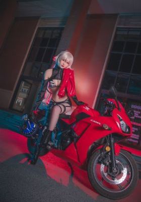 天和街浪子